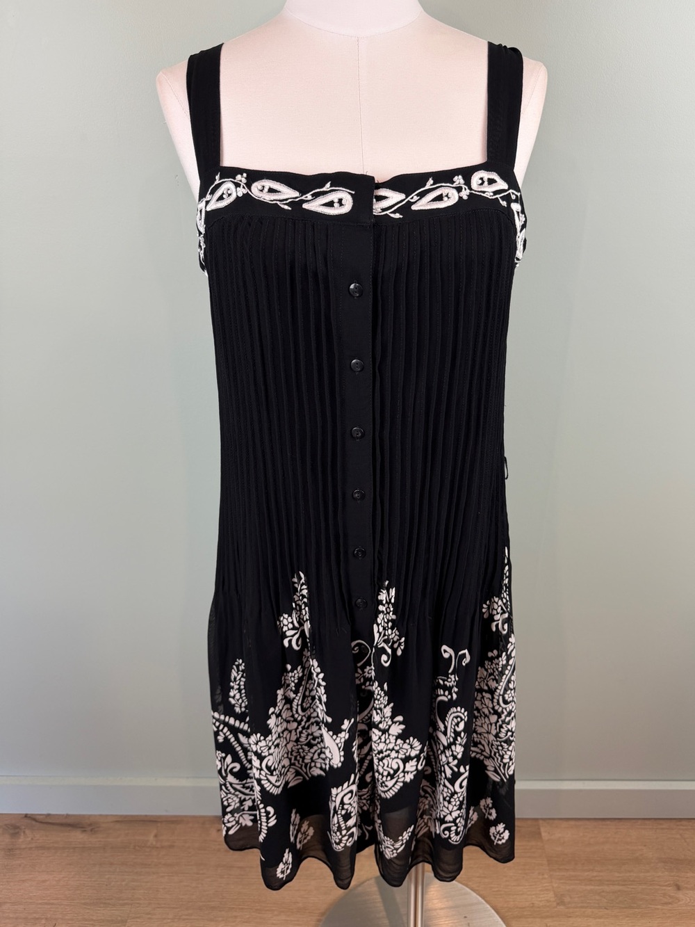 Vintage Y2K Eva Blue sleeveless black chiffon pleated mini dress size 12